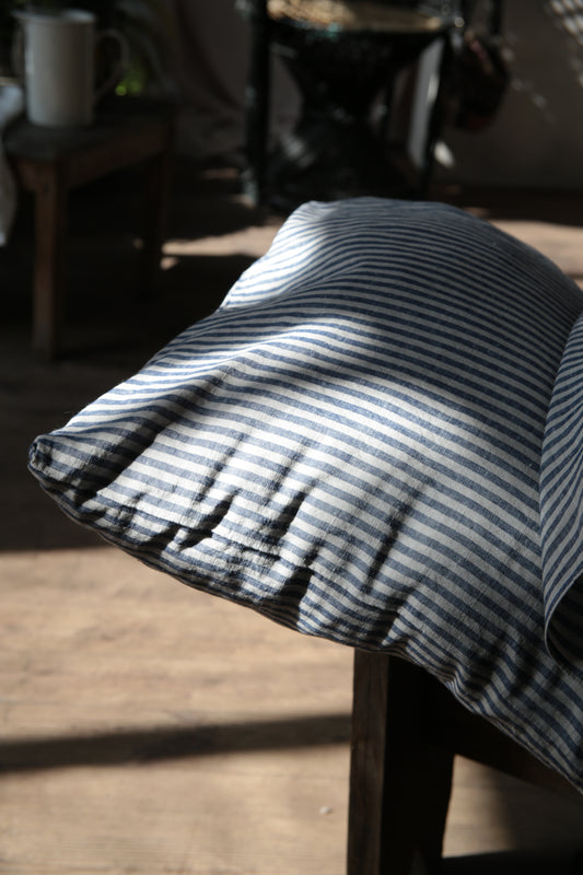 Set of 2 Linen Pillowcases in Grey/Navy Stripes