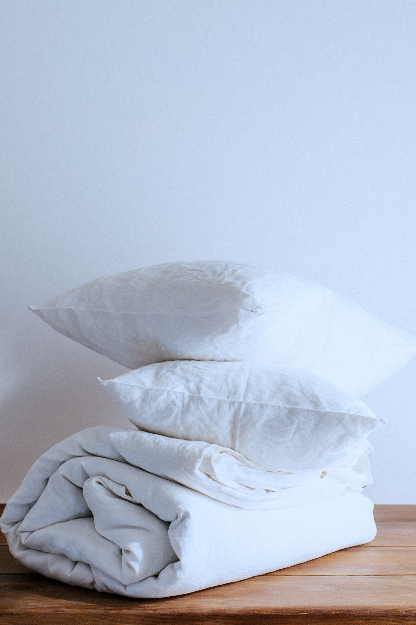 Set of 2 Midweight Linen Pillowcases in Natural White color