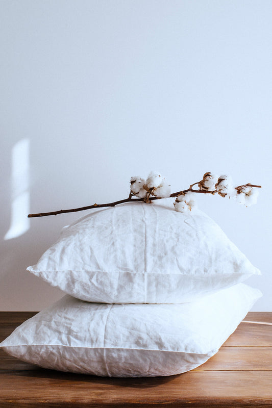 Set of 2 Midweight Linen Pillowcases in Natural White color