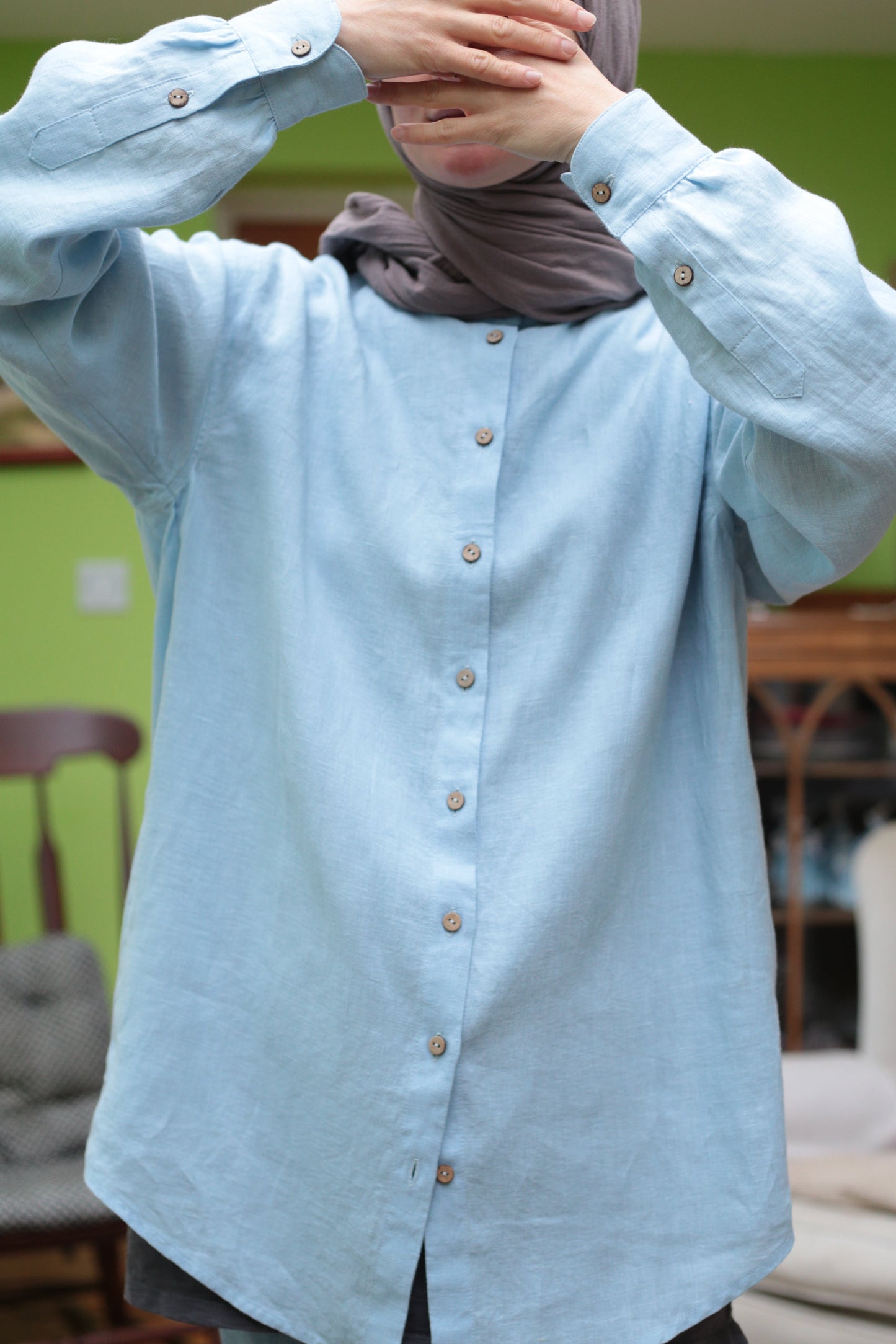 Traveller Linen Relaxed-fit Shirt shirt for women in Sky Blue colour