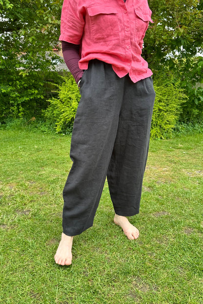 FUN linen pants for women in Black colour