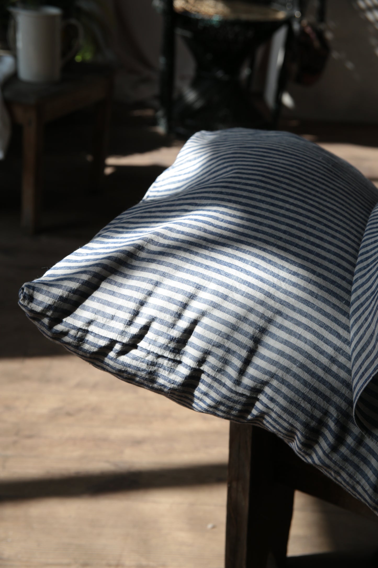 Set of 2 Linen Pillowcases in Grey/Navy Stripes