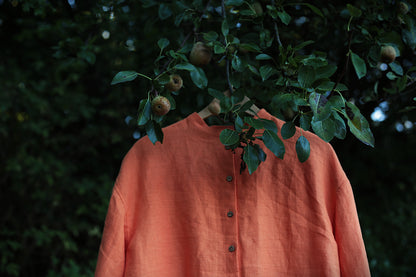 Traveller Linen shirt for women with stand collar in Juicy Orange