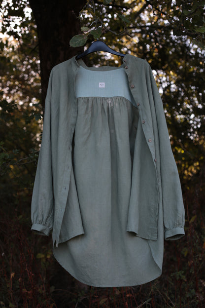 Traveller Linen shirt for women with stand collar in Olive Leaf color
