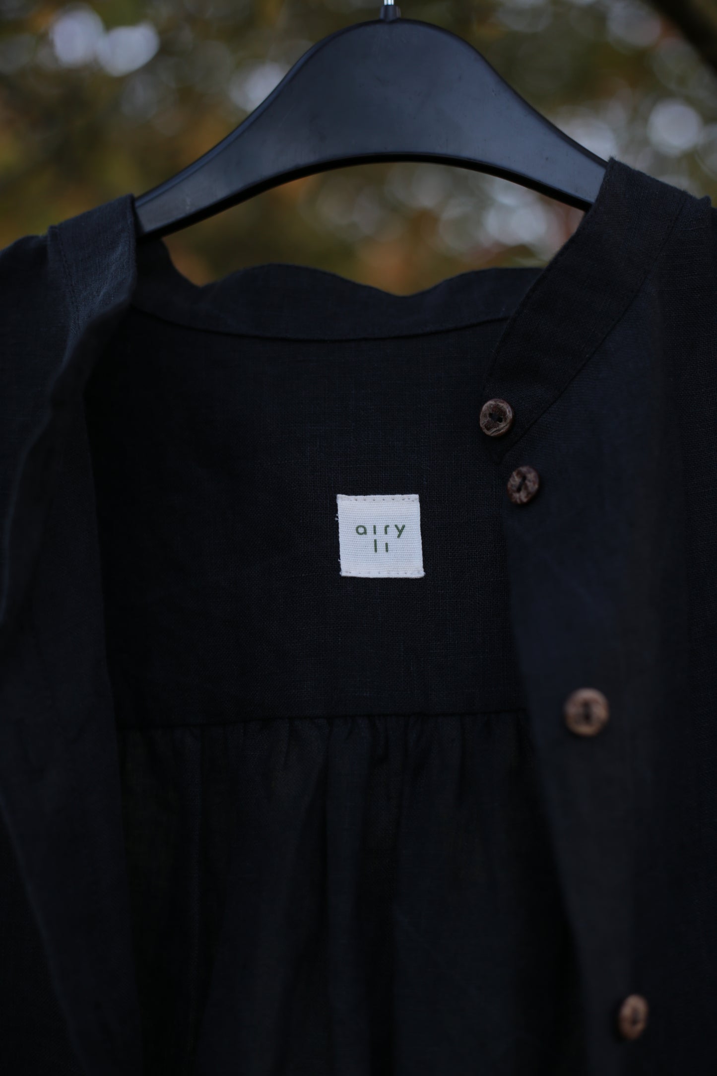 Traveller Linen shirt for women with stand collar in Black color