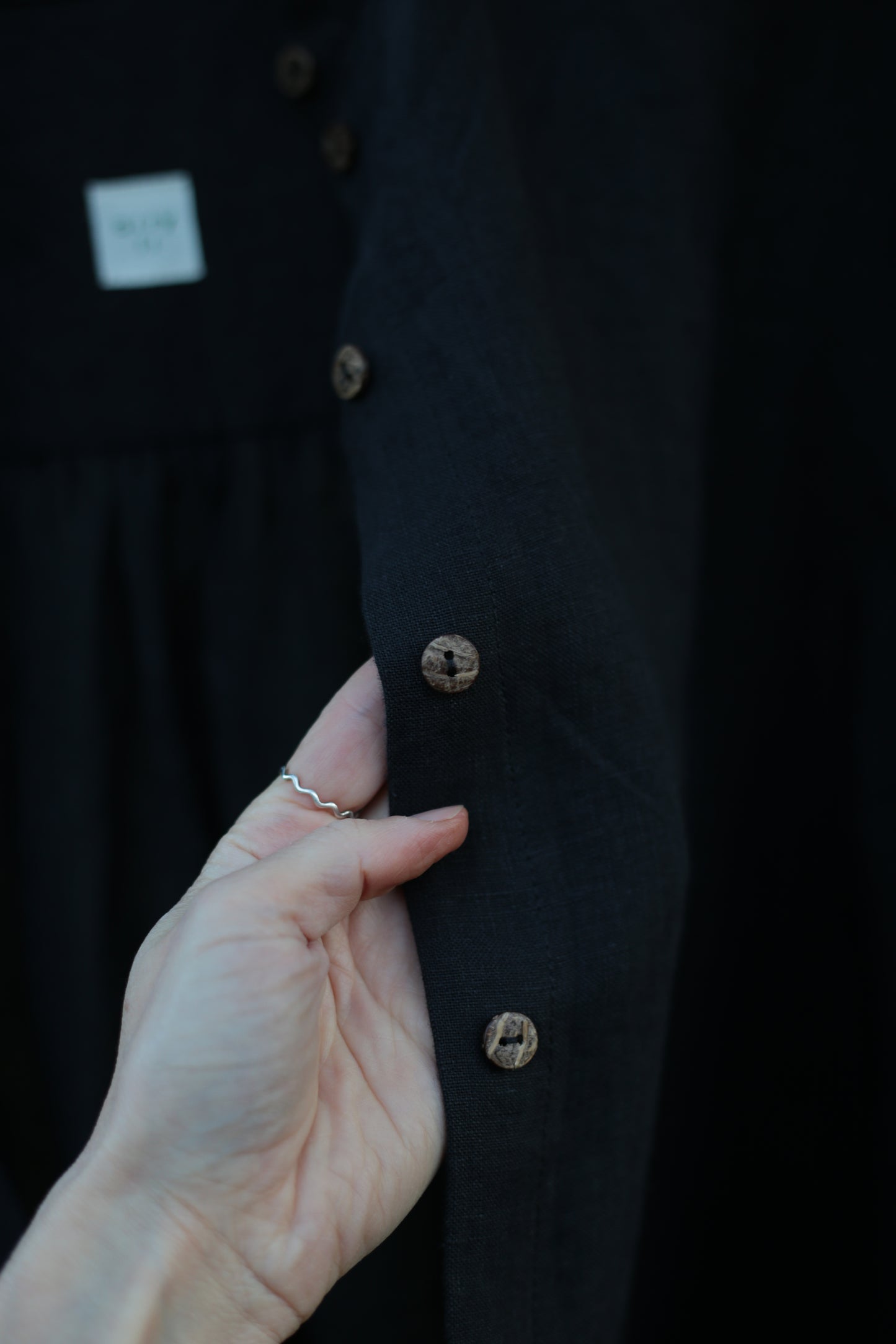 Traveller Linen shirt for women with stand collar in Black color