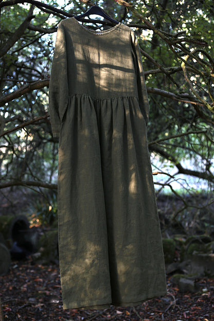 Maxi linen longsleeve dress in Moss Green color